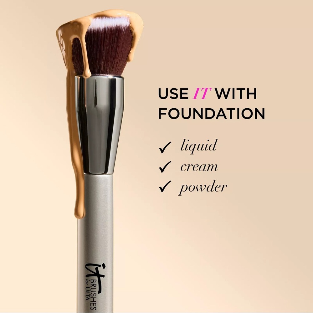 IT Cosmetics Airbrush Complexion Perfection Brush #115